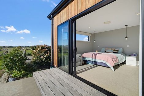 Photo of property in 35 Tapairu Road, Waipawa, 4275