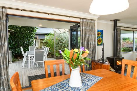 Photo of property in 8 Dougherty Place, Hokowhitu, Palmerston North, 4410