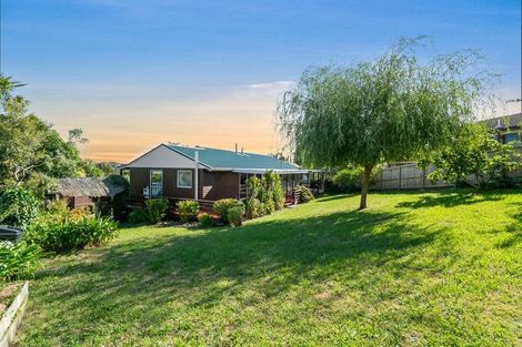 Photo of property in 26 Eugenia Rise, Totara Heights, Auckland, 2105