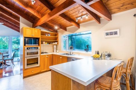 Photo of property in 8 Hebe Place, Birkenhead, Auckland, 0626