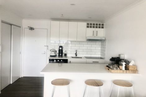 Photo of property in The Rennaissance, 12h/18 Ronwood Avenue, Manukau, Auckland, 2104