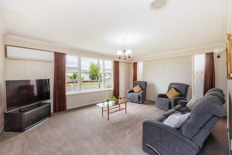 Photo of property in 10 Marsden Place, Awapuni, Palmerston North, 4412
