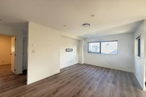 Photo of property in 30c Durham Street, Te Atatu Peninsula, Auckland, 0610