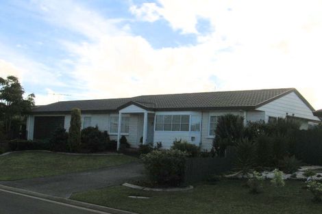 Photo of property in 6 Mcgowan Place, Orewa, 0931