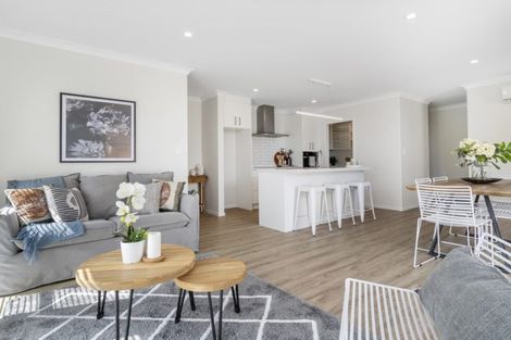 Photo of property in 77 Bert Wall Drive, Omokoroa, 3114