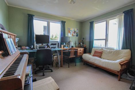 Photo of property in 19 Arene Grove, Titahi Bay, Porirua, 5022