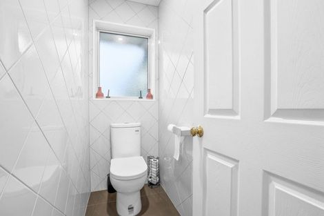 Photo of property in 3 Farquhars Road, Redwood, Christchurch, 8051