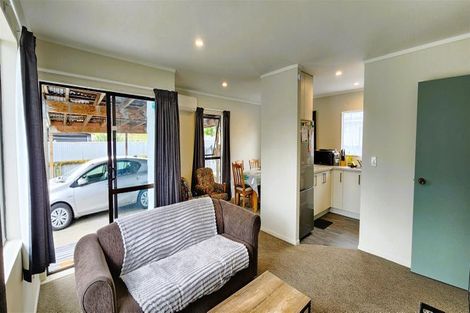 Photo of property in 12 Redwood Drive, Waipukurau, 4200