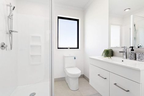 Photo of property in 20 Taupata Lane, Helensville, 0800