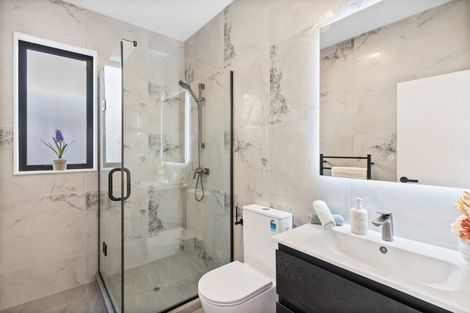 Photo of property in 42 Taukahiwi Road, Pukekohe, 2120