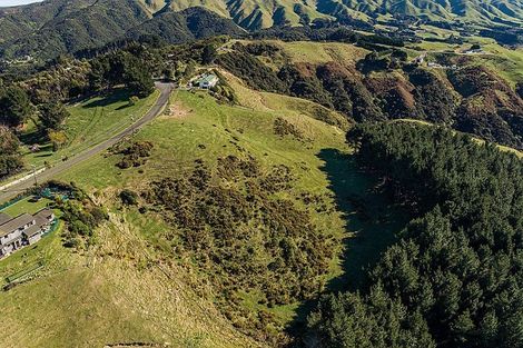 Photo of property in 68-76 The Track, Plimmerton, Porirua, 5026