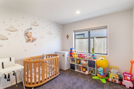 Photo of property in 17 Sapwood Crescent, Takanini, 2110