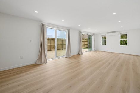 Photo of property in 1/5 Tawa Terrace, Tawa, Wellington, 5028