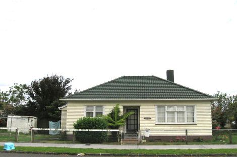 Photo of property in 1 Humariri Street, Point Chevalier, Auckland, 1022