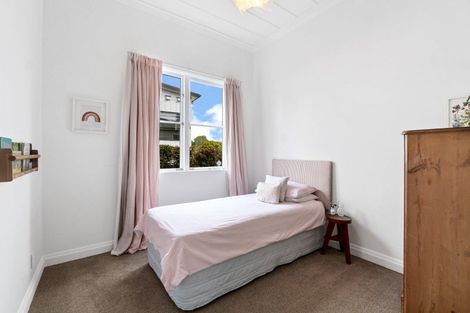 Photo of property in 236 Birkdale Road, Birkdale, Auckland, 0626