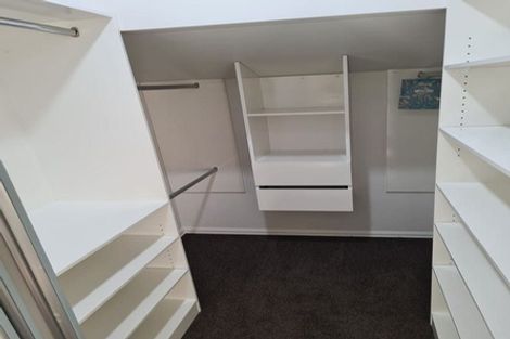 Photo of property in 36 Trias Road, Totara Vale, Auckland, 0629