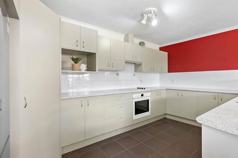 Photo of property in 4 Lime Crescent, Papakura, 2110