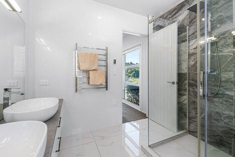 Photo of property in 145a Mokoroa Valley Road, Waitakere, Henderson, 0782