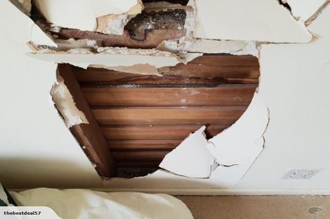 Photo of property in 56 Pah Road, Cockle Bay, Auckland, 2014