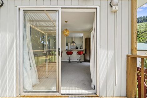 Photo of property in 15 Westhaven Drive, Tawa, Wellington, 5028