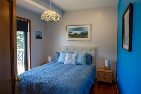 Photo of property in 274 Queens Drive, Lyall Bay, Wellington, 6022