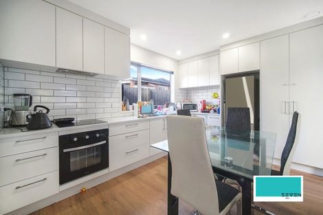 Photo of property in 147a Astley Avenue, New Lynn, Auckland, 0600