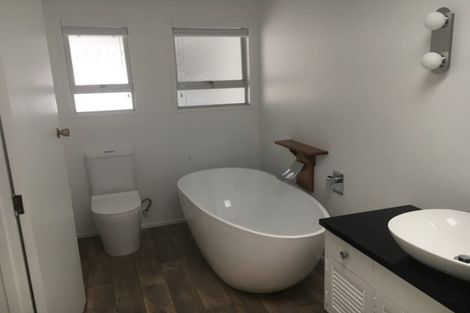 Photo of property in 66 Pitau Road, Mount Maunganui, 3116