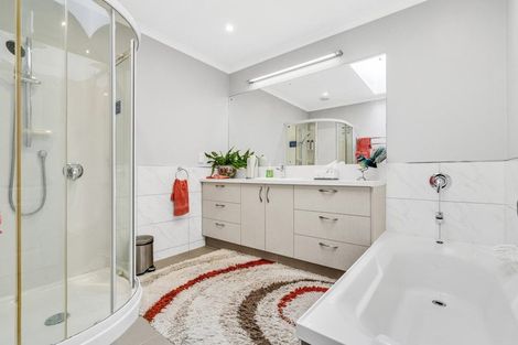 Photo of property in 19 Mark Williams Place, Clevedon, Papakura, 2582