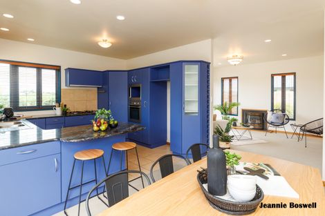 Photo of property in 55 Royal Oak Drive, Kelvin Grove, Palmerston North, 4414