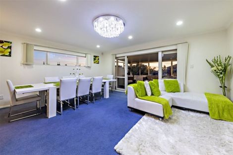 Photo of property in 1 Kumar Place, The Gardens, Auckland, 2105