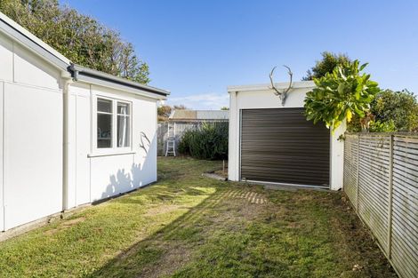 Photo of property in 29 Rangiuru Road, Otaki Beach, Otaki, 5512