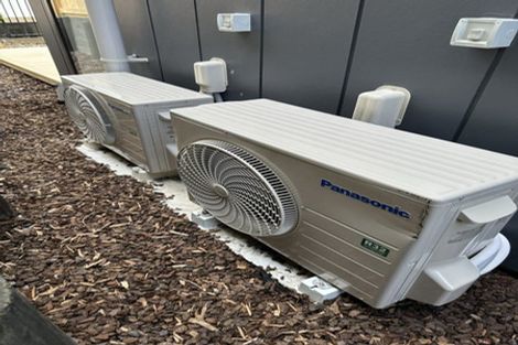 Photo of property in 16 Pohewa Road, Silverdale, 0932