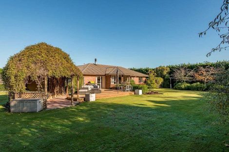 Photo of property in 1 Queen Street, Springfield, 7681