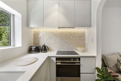 Photo of property in 1/20 Maritime Terrace, Birkenhead, Auckland, 0626