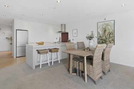 Photo of property in 12/72e Devonport Road, Tauranga, 3110