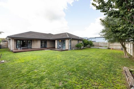 Photo of property in 33 Aquila Crescent, Rototuna North, Hamilton, 3210