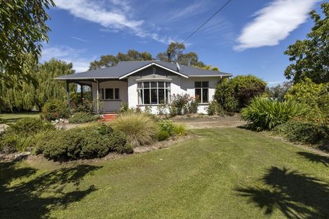 Photo of property in 429 Timaru Road, Waimate, 7978