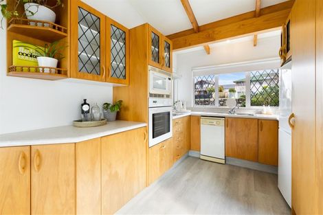 Photo of property in 68 Spinnaker Drive, Te Atatu Peninsula, Auckland, 0610