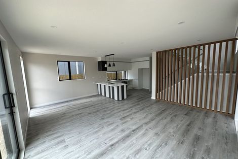 Photo of property in 16 Pohewa Road, Silverdale, 0932