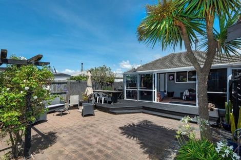 Photo of property in 32 Leverett Place, North New Brighton, Christchurch, 8083