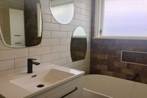 Photo of property in 13 Vaucluse Avenue, Paraparaumu Beach, Paraparaumu, 5032