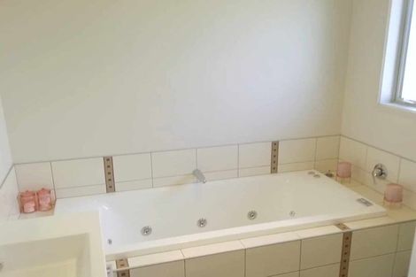 Photo of property in 12 Kahurangi Heights, Aotea, Porirua, 5024