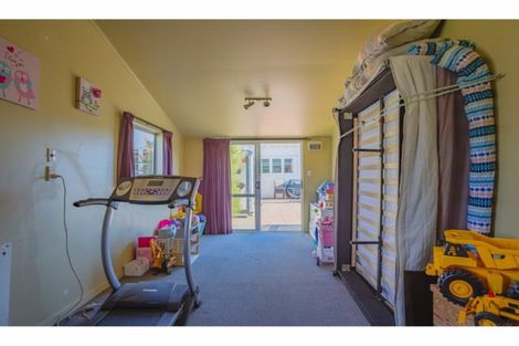 Photo of property in 28 Davie Street, Temuka, 7920