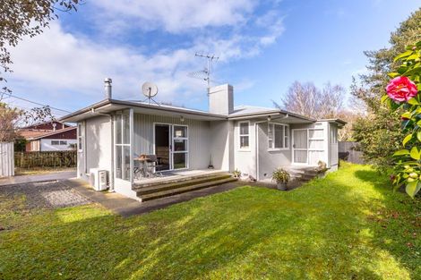 Photo of property in 2 Wood Street, Greytown, 5712