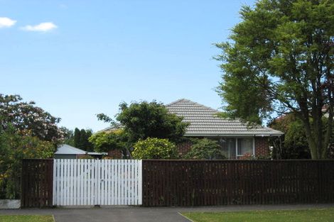 Photo of property in 8 Cranbrook Avenue, Burnside, Christchurch, 8053