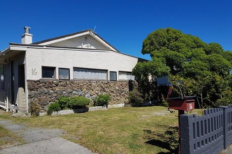 Photo of property in 16 Trafalgar Street, Johnsonville, Wellington, 6037