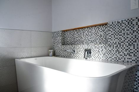 Photo of property in 49 English Street, St Andrews, Hamilton, 3200