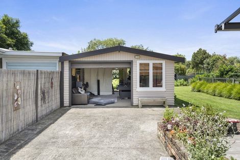 Photo of property in 298 Shakespeare Street, Leamington, Cambridge, 3432