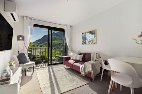 Photo of property in Toru Apartments, 413/10 Copper Beech Avenue, Frankton, Queenstown, 9300