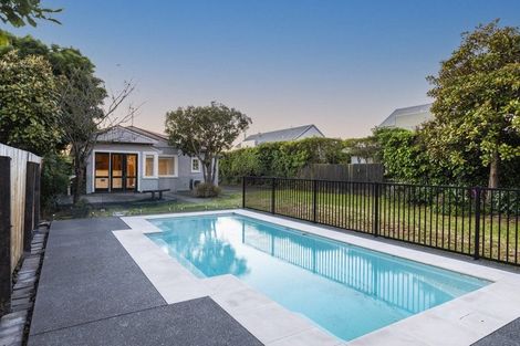 Photo of property in 160 Idris Road, Strowan, Christchurch, 8052